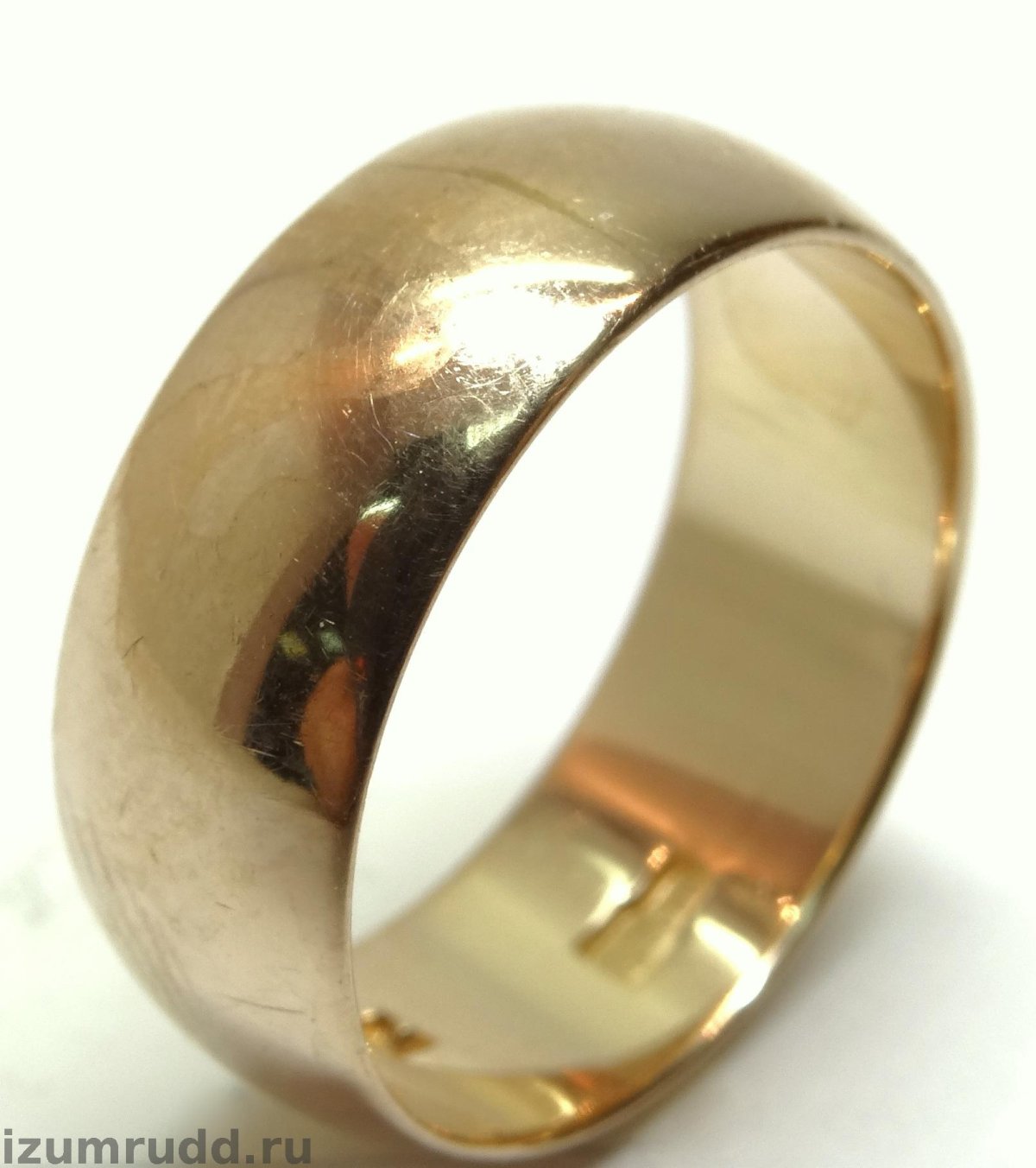 Кольцо с алмазной огранкой