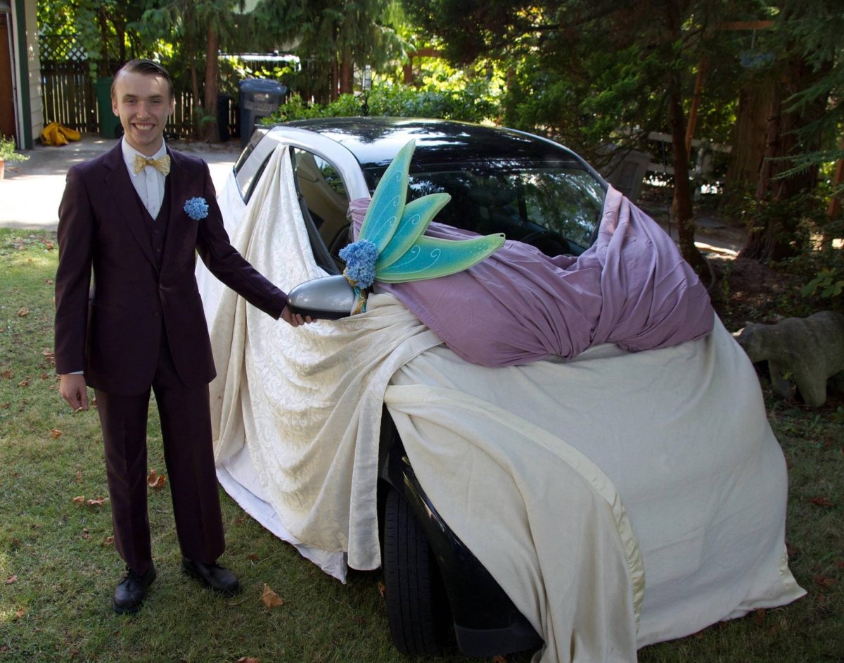 Самый прикольный костюм на свадьбу