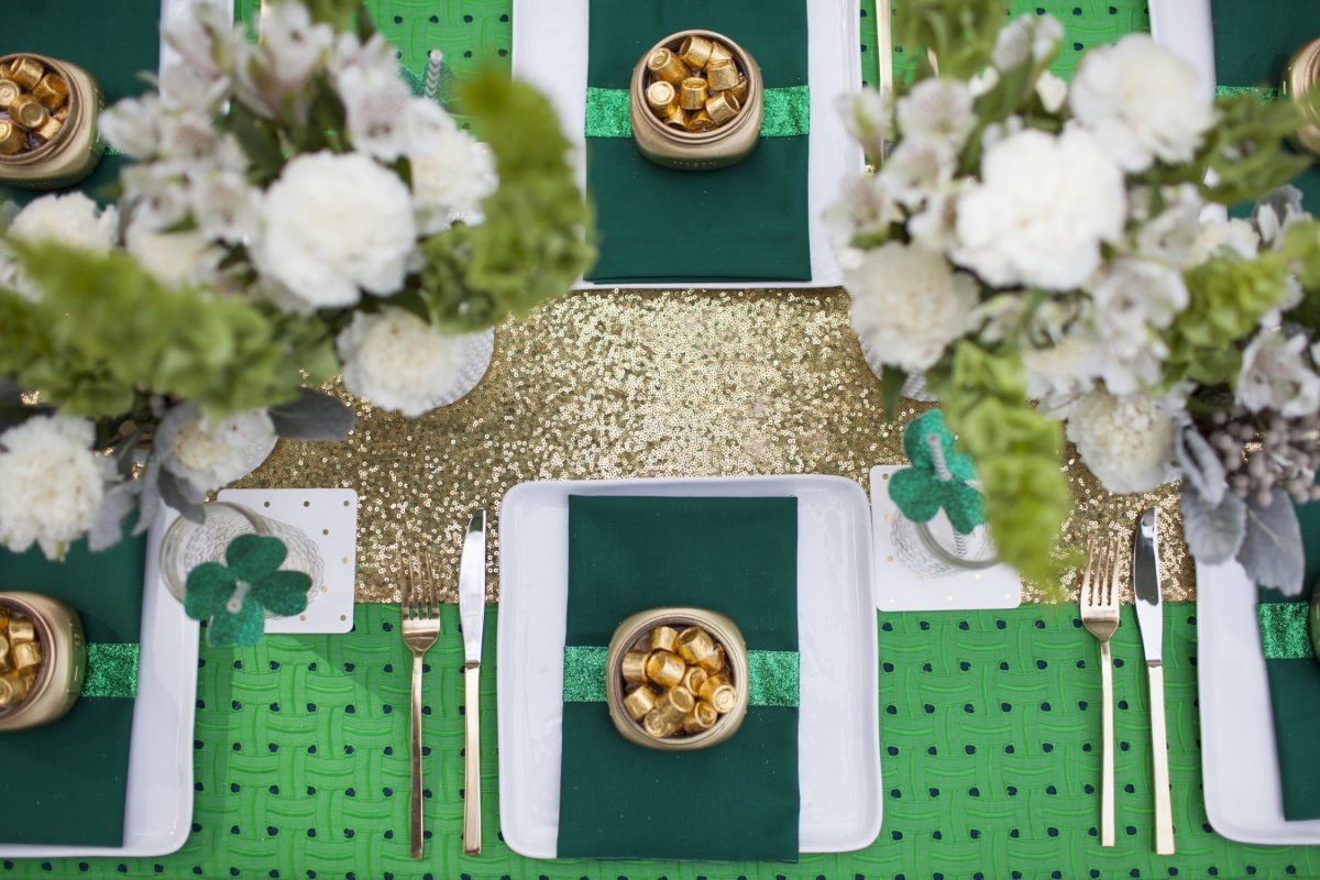 День Святого Патрика сервировка стола на англ
