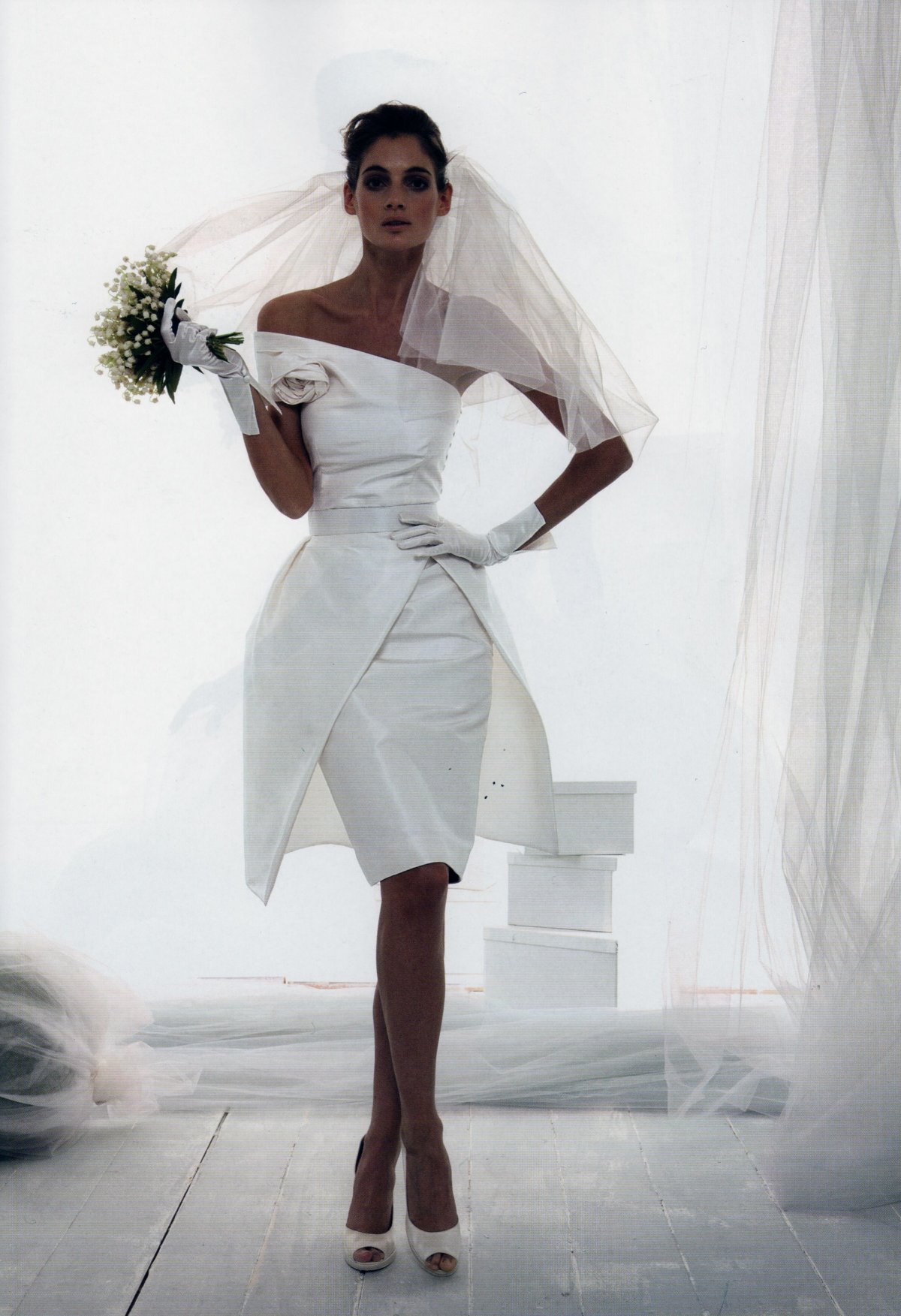 Элегантное коктейльное платье