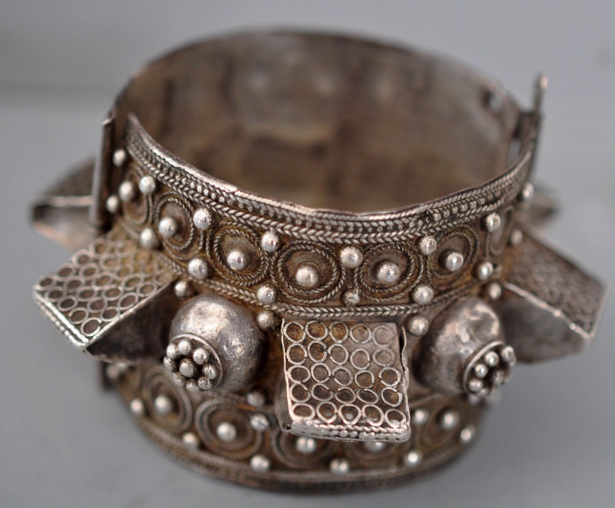 Армянский ювелир Нур