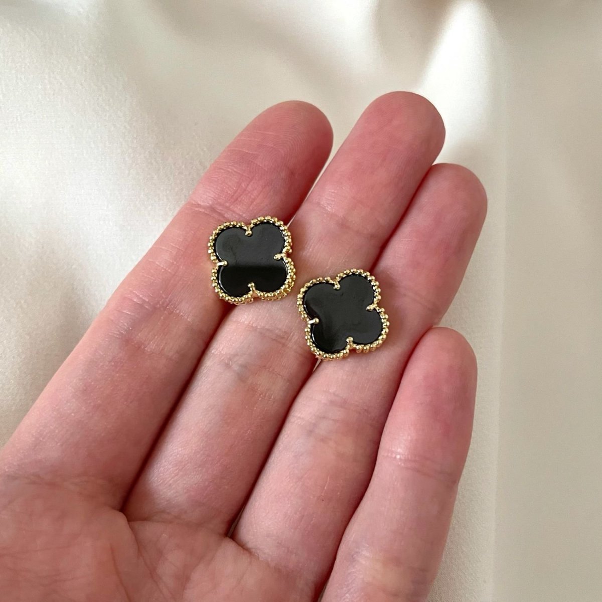 Серьги пусеты Клевер четырехлистный