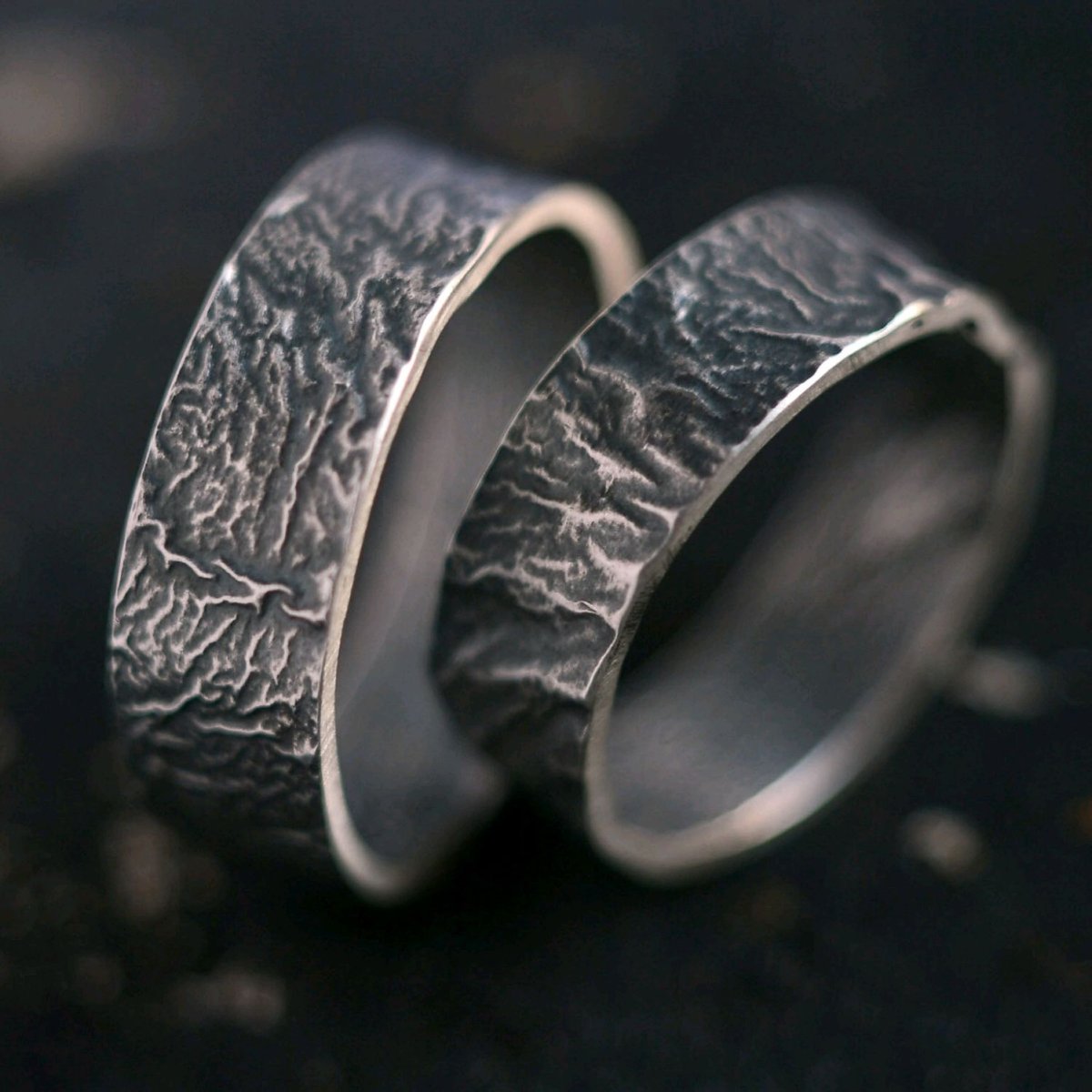 Обручальные кольца черненое серебро