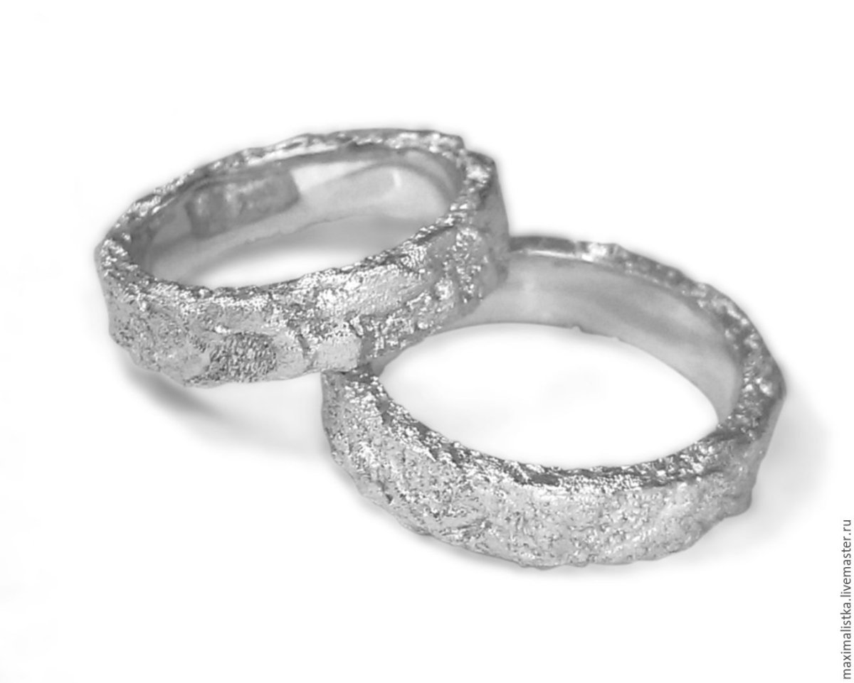 Фактурные обручальные кольца
