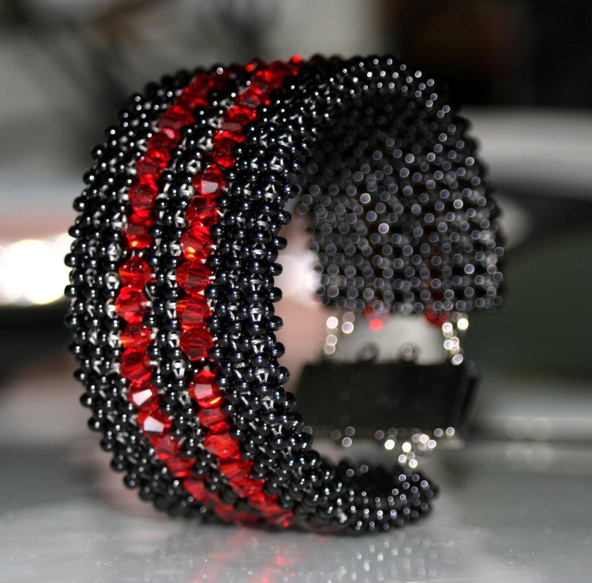 Украшения из бусинок