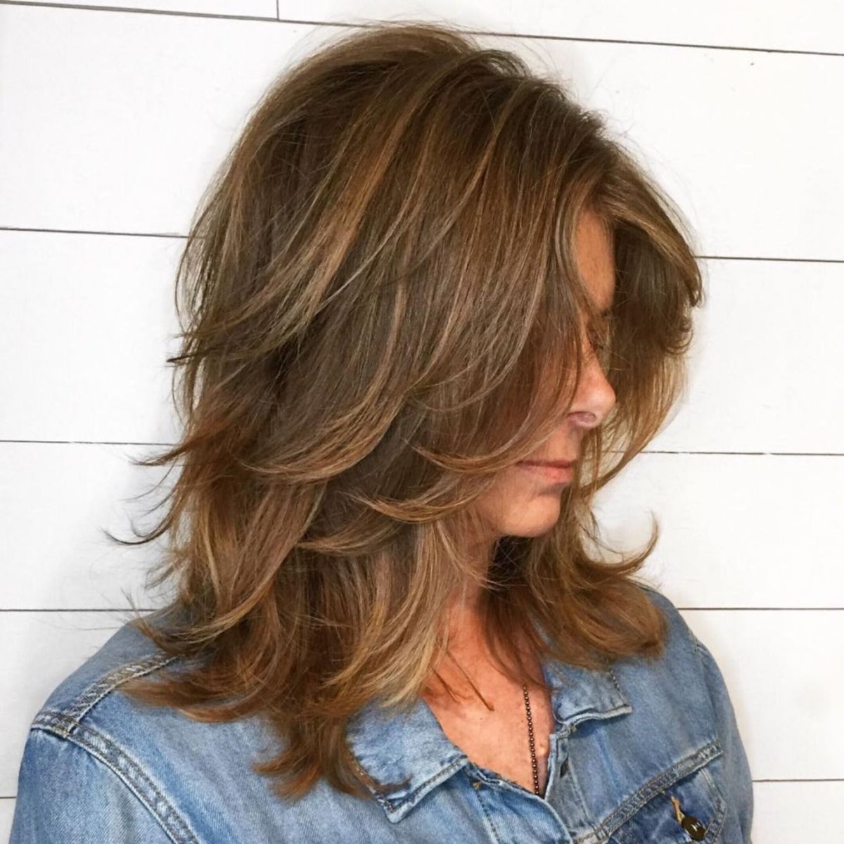 Лесенка на вьющихся волосах