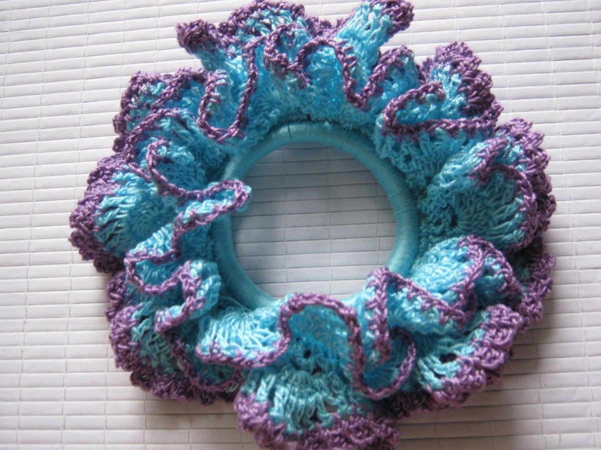 Вязаные резинки для волос