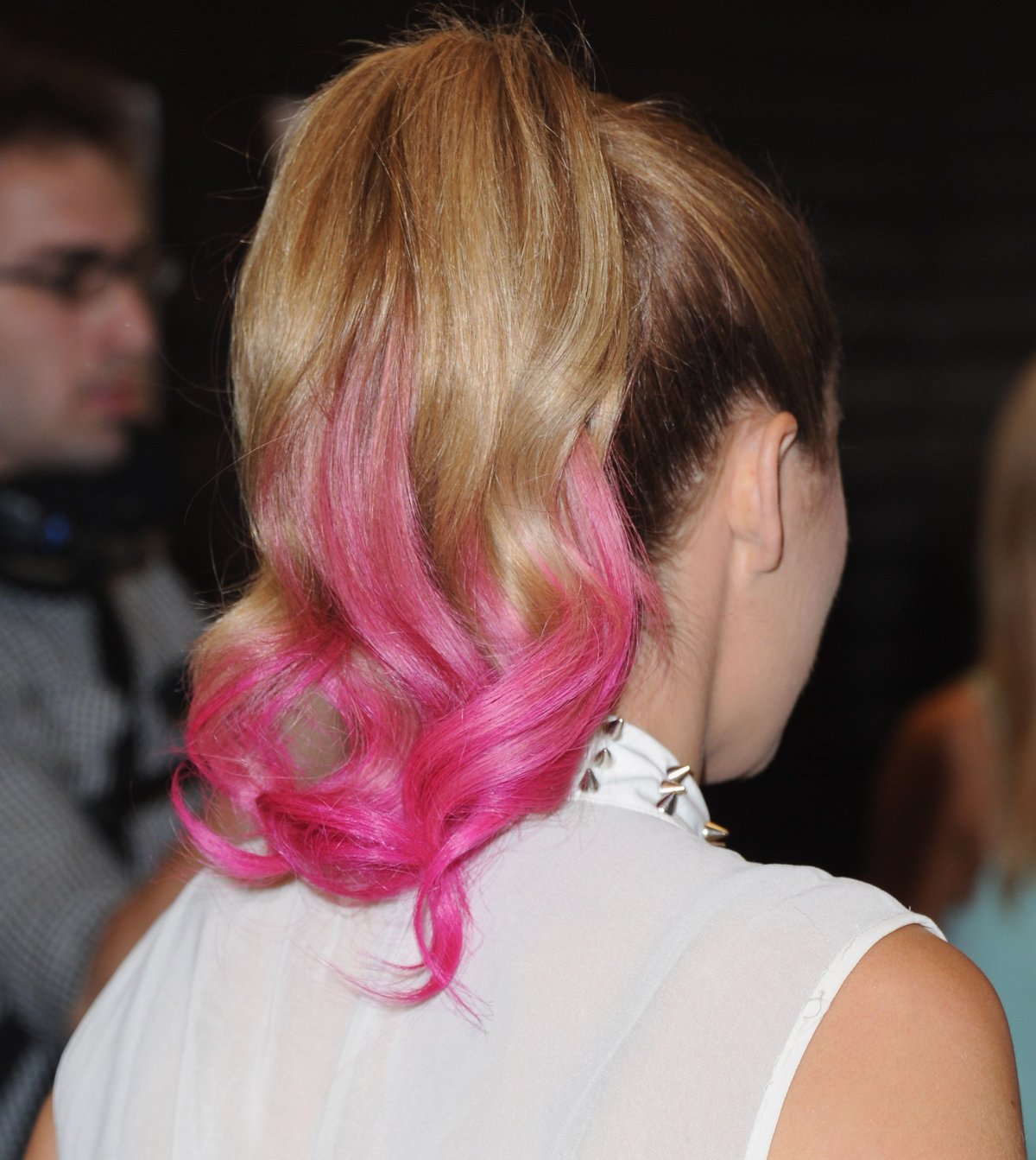 Скрытое окрашивание волос