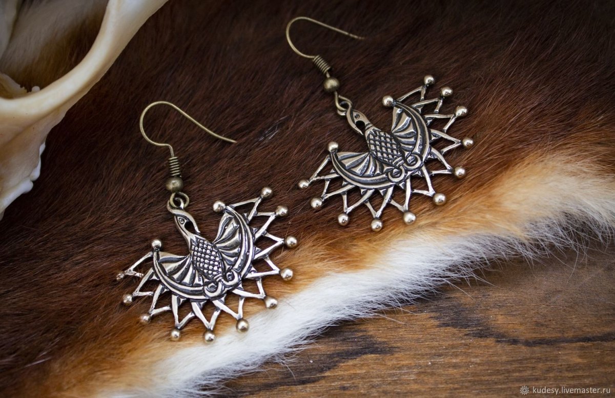 Серьги в скандинавском стиле