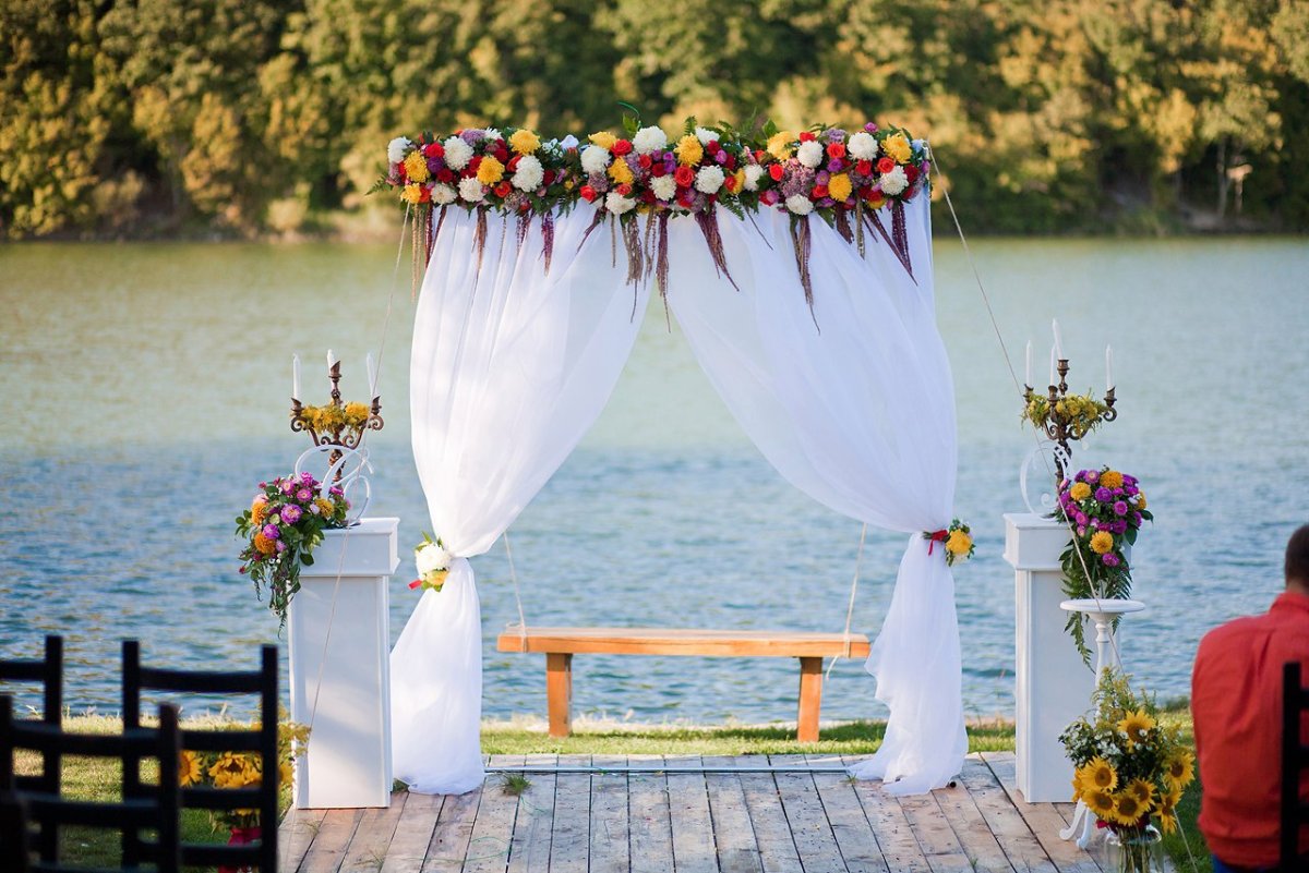 Выездная свадьба в коттедже