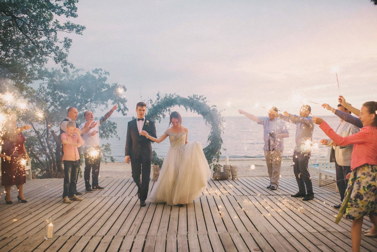 Свадебная арка для ночной вечеринки