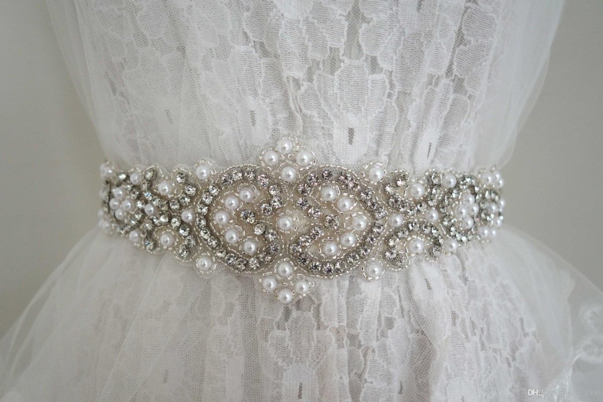 Пояс бисером для свадебного платья