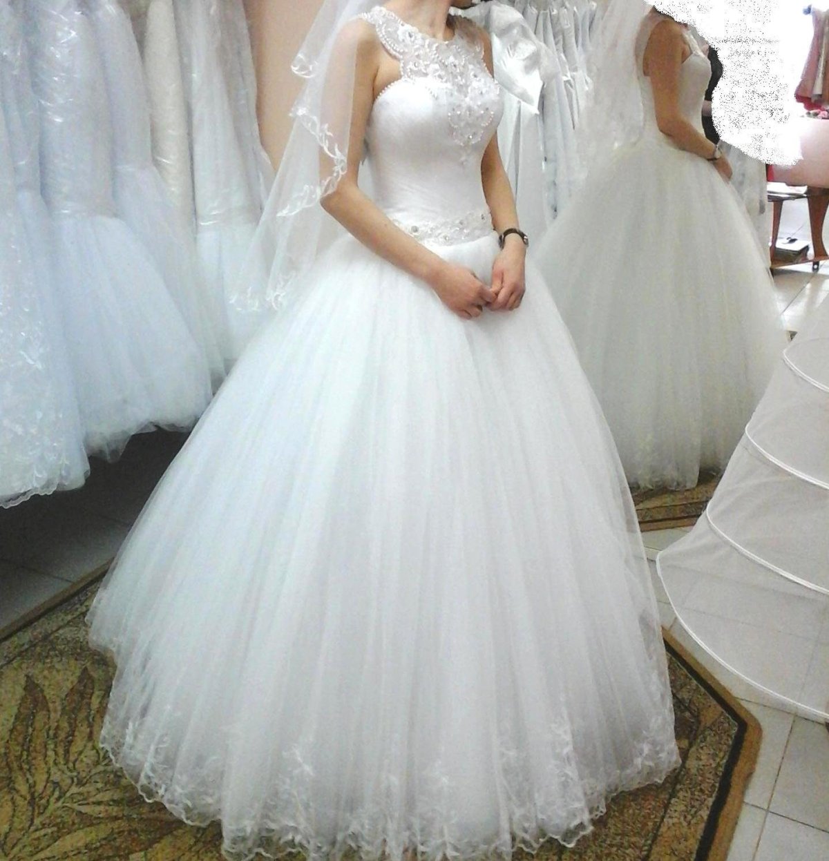 Свадебное платье в пол