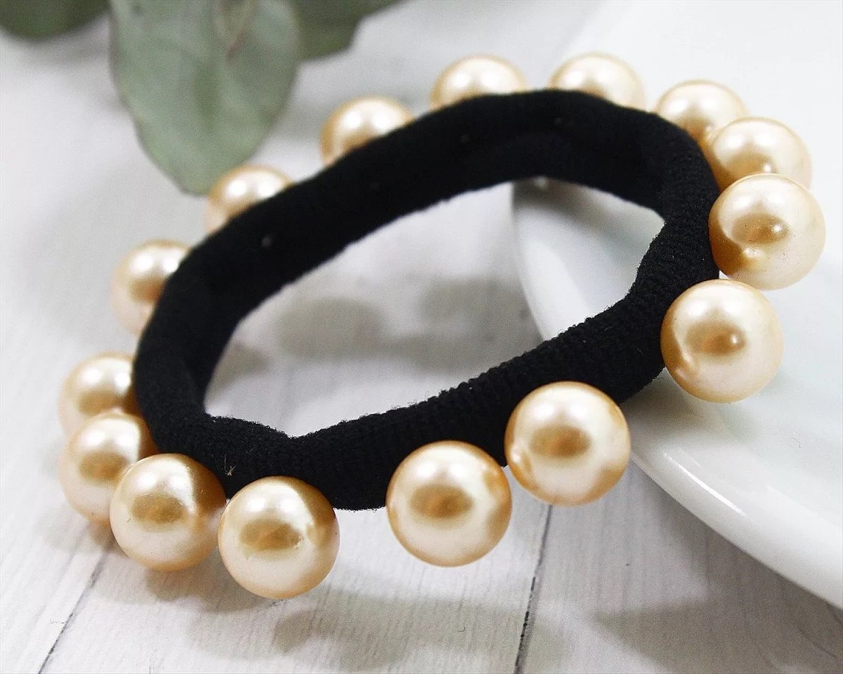 Резинка для волос из бусин