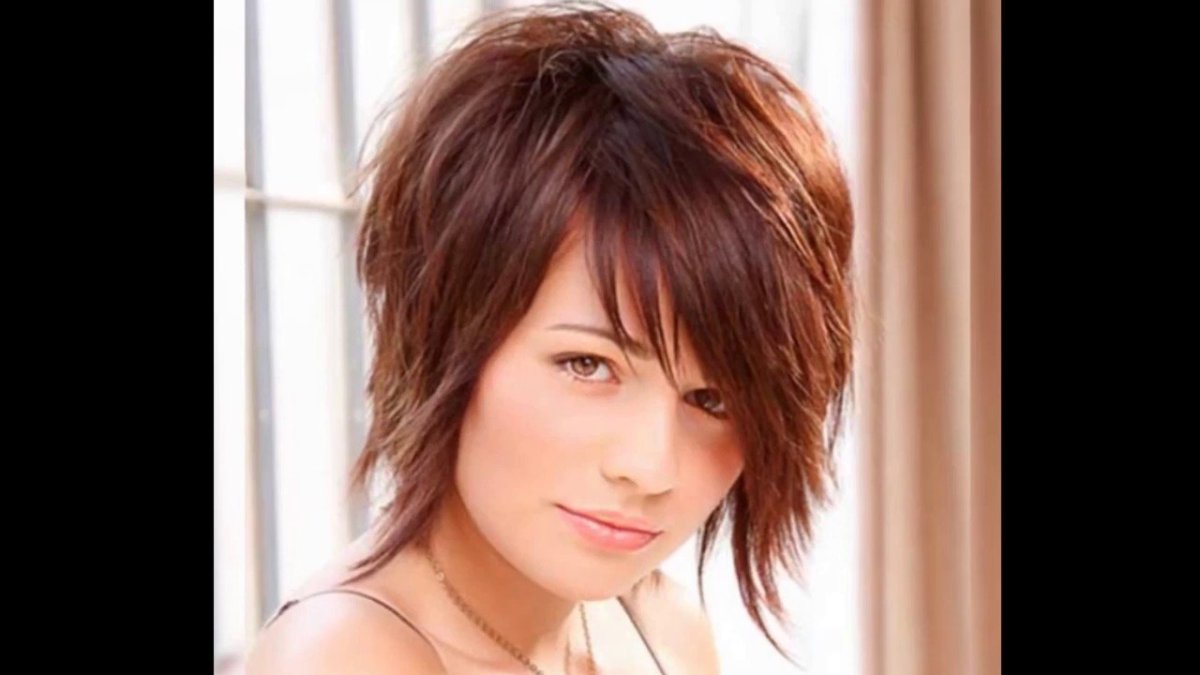 Рваный Каскад с косой челкой