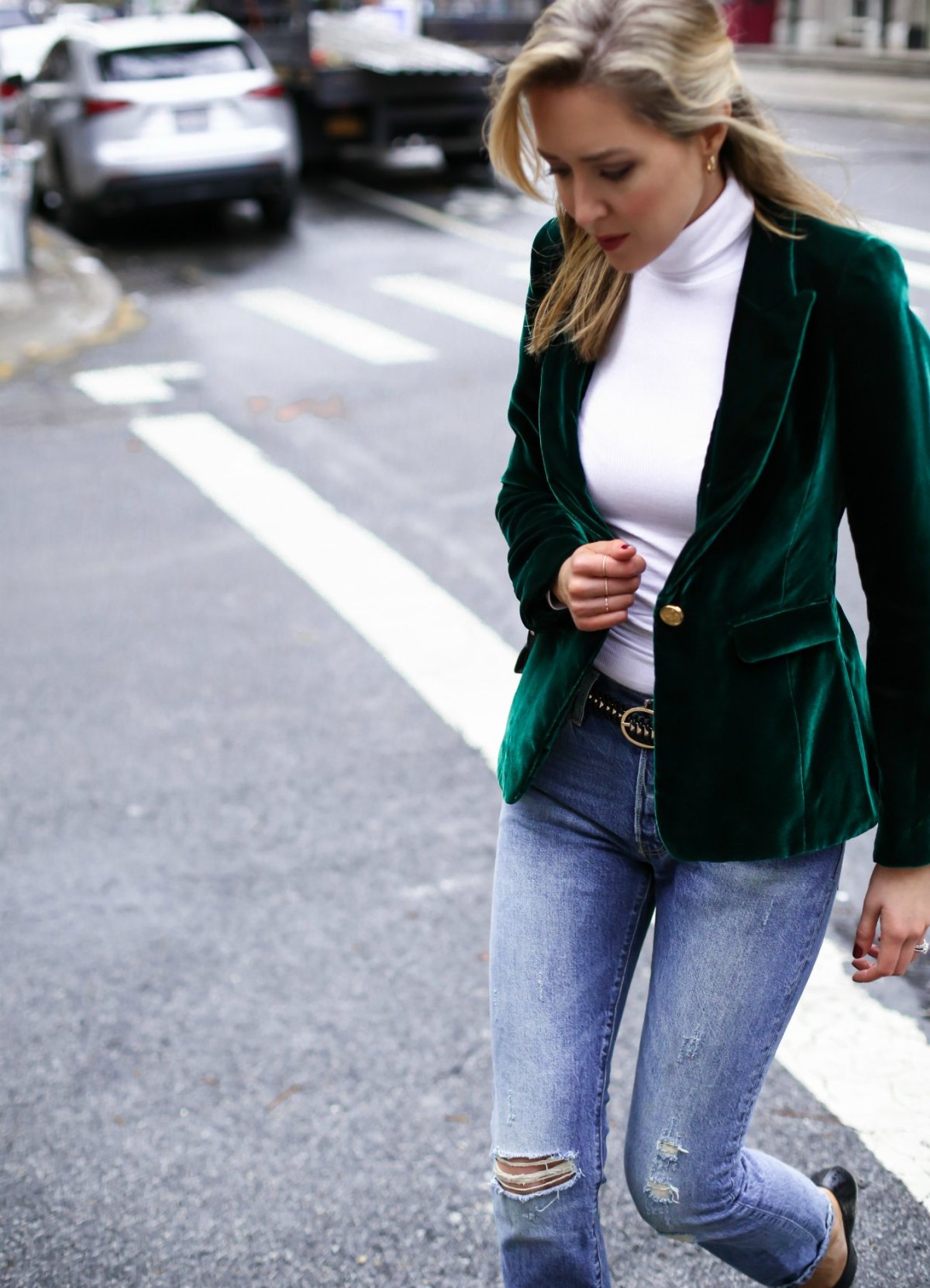 Синий бархатный жакет