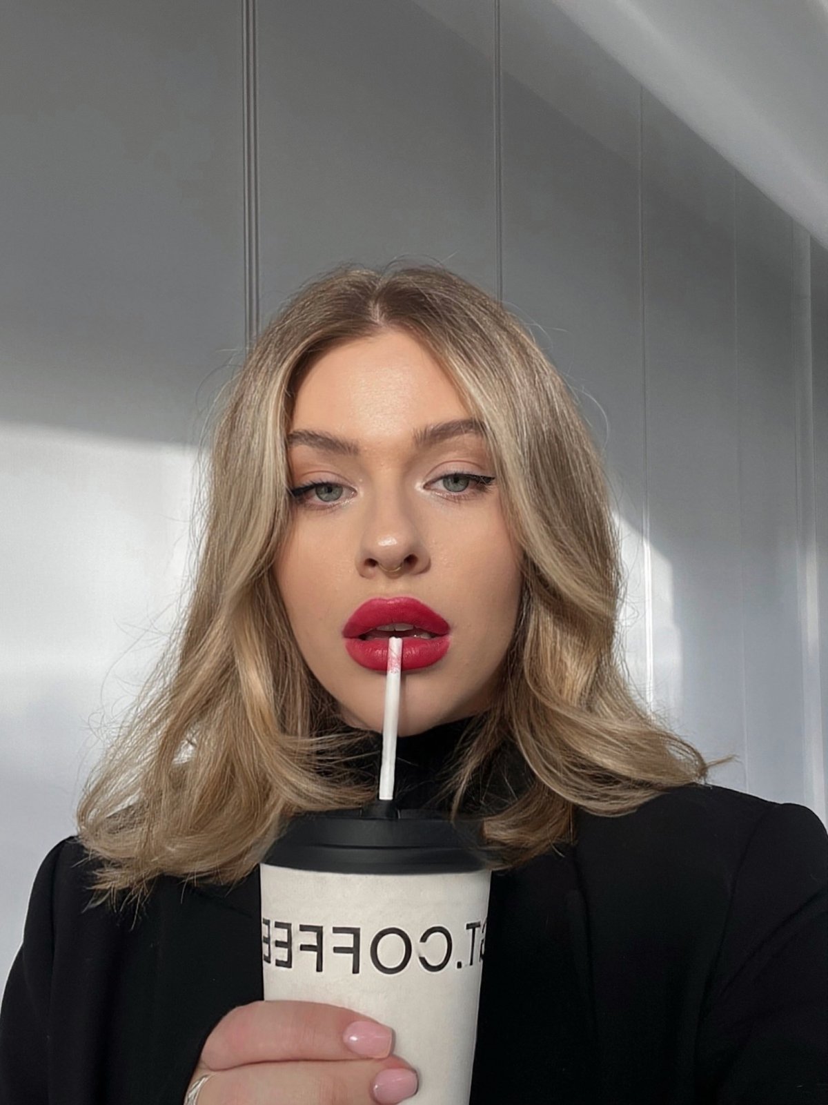 Маска Свадебная коронавирус