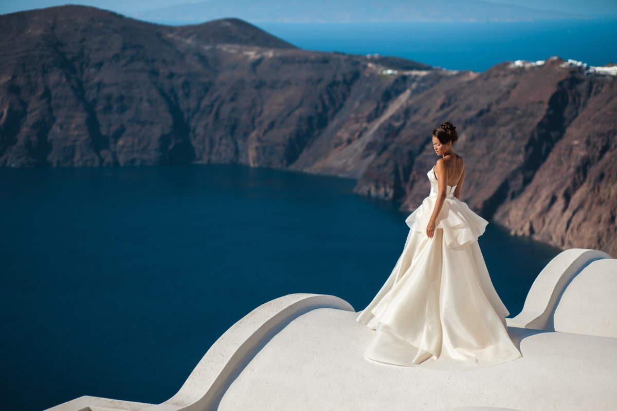 Невеста со спины