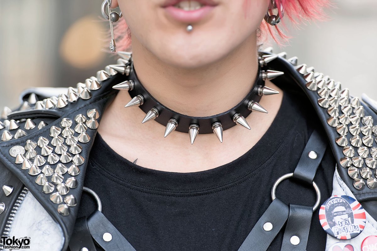 Украшения Металлистов