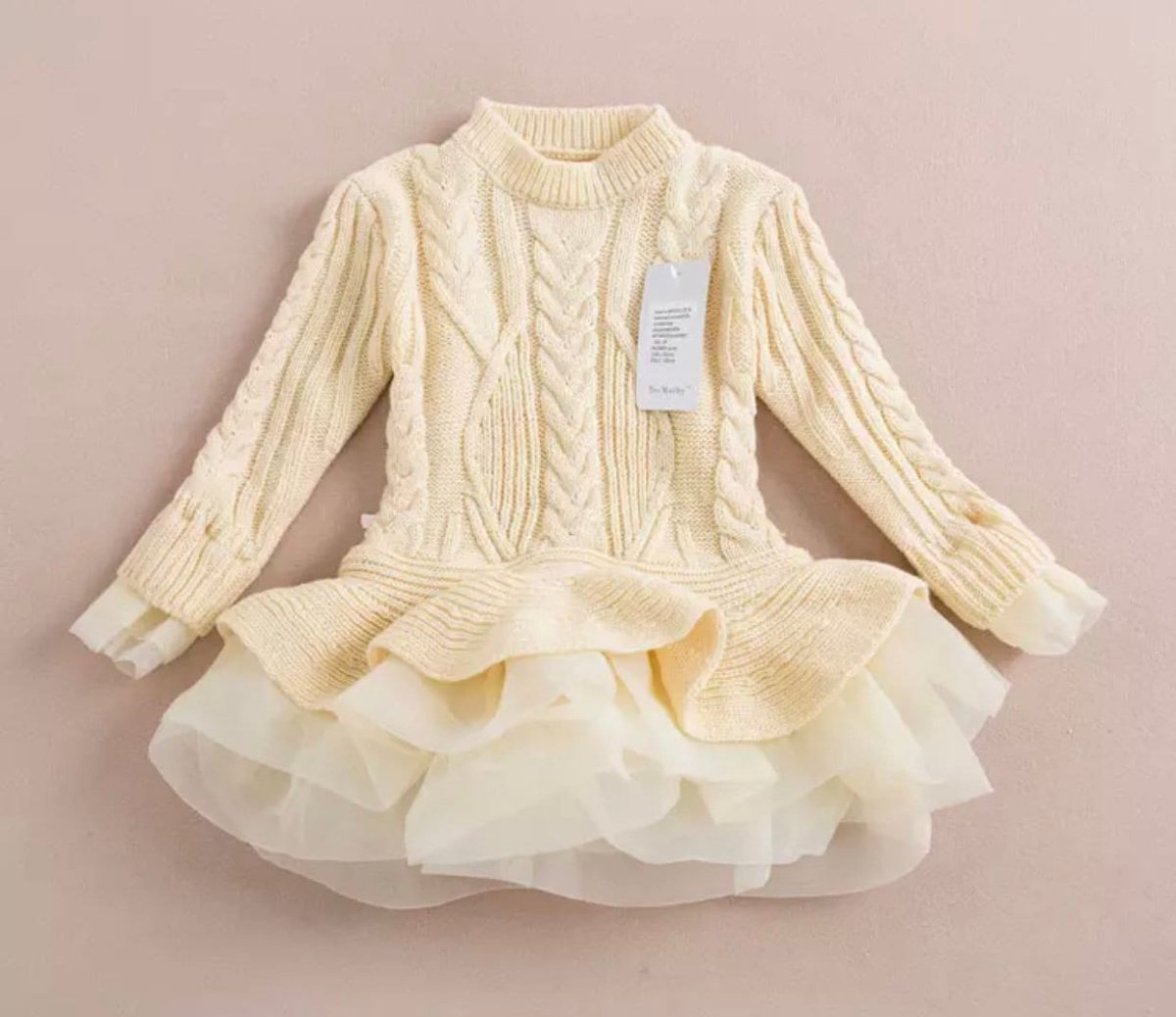 Вчзанное платье для девочки