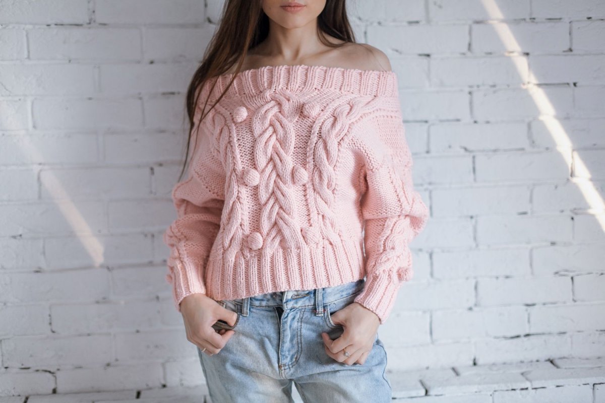 Вязаный свитер