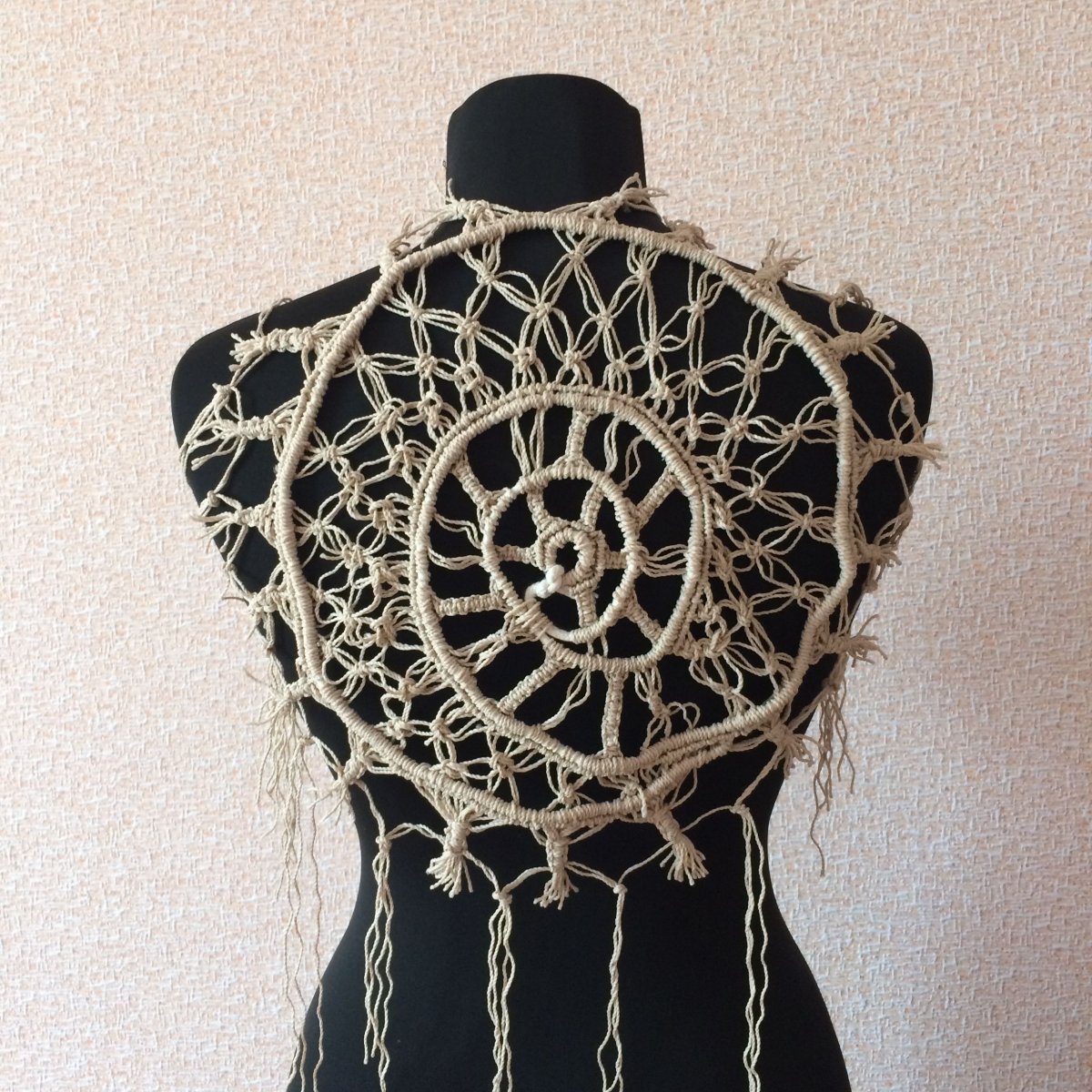 Плетеный пояс из джута