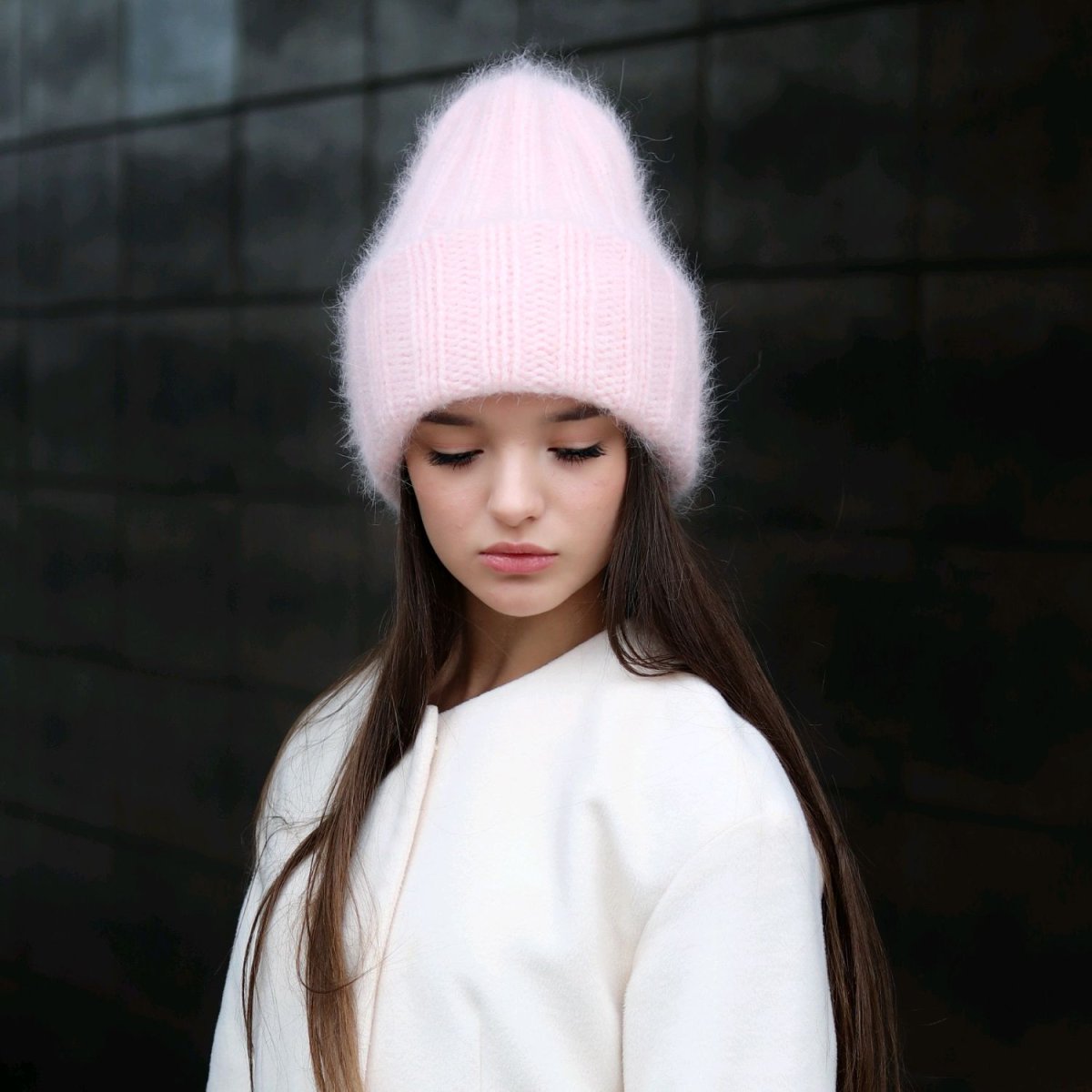 Шапка из ангоры Anny Blatt