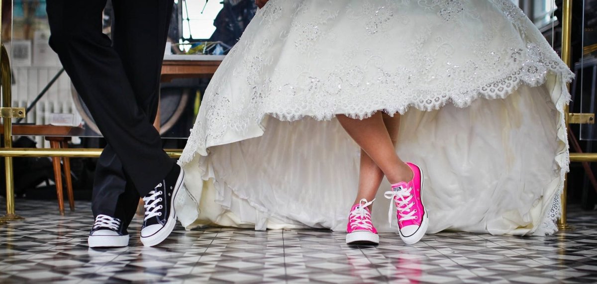 Золотые Свадебные кроссовки под платье на платформе свадебное