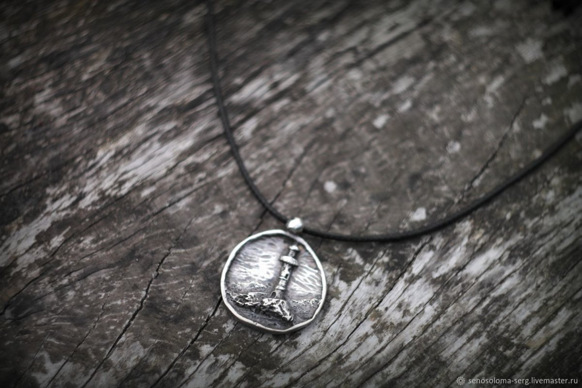 Медальон серебрянный Маяк