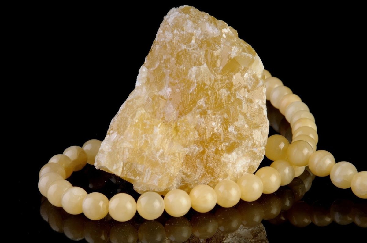 Кальцит ювелирный