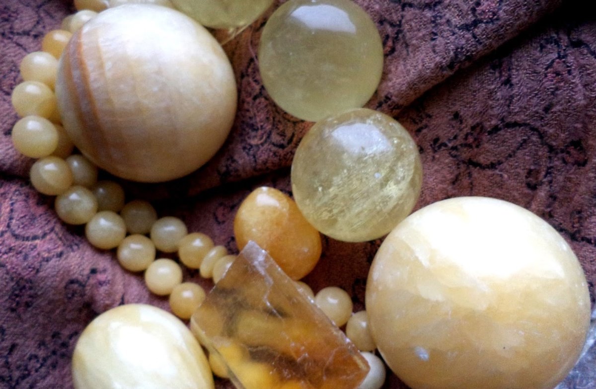 Кальцит камень фей