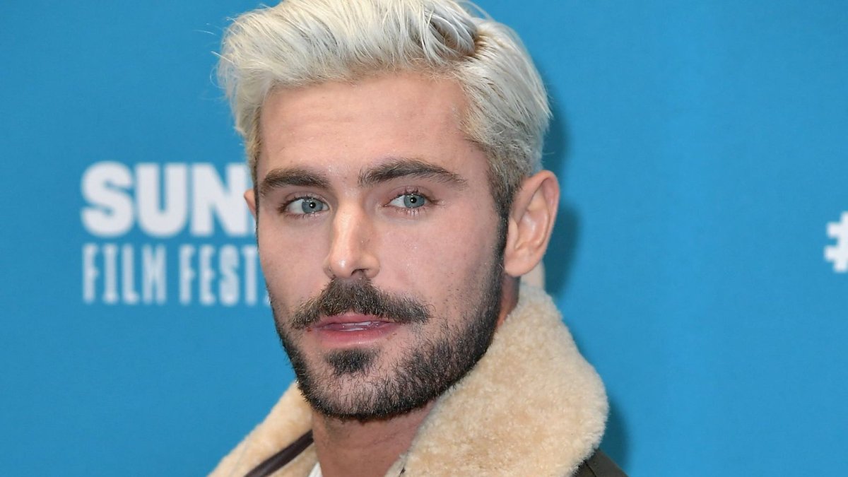 Зак Эфрон с бородой 2020