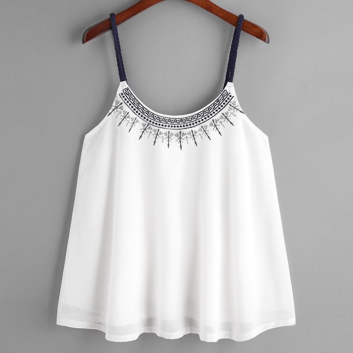 Топы для девушек на лето