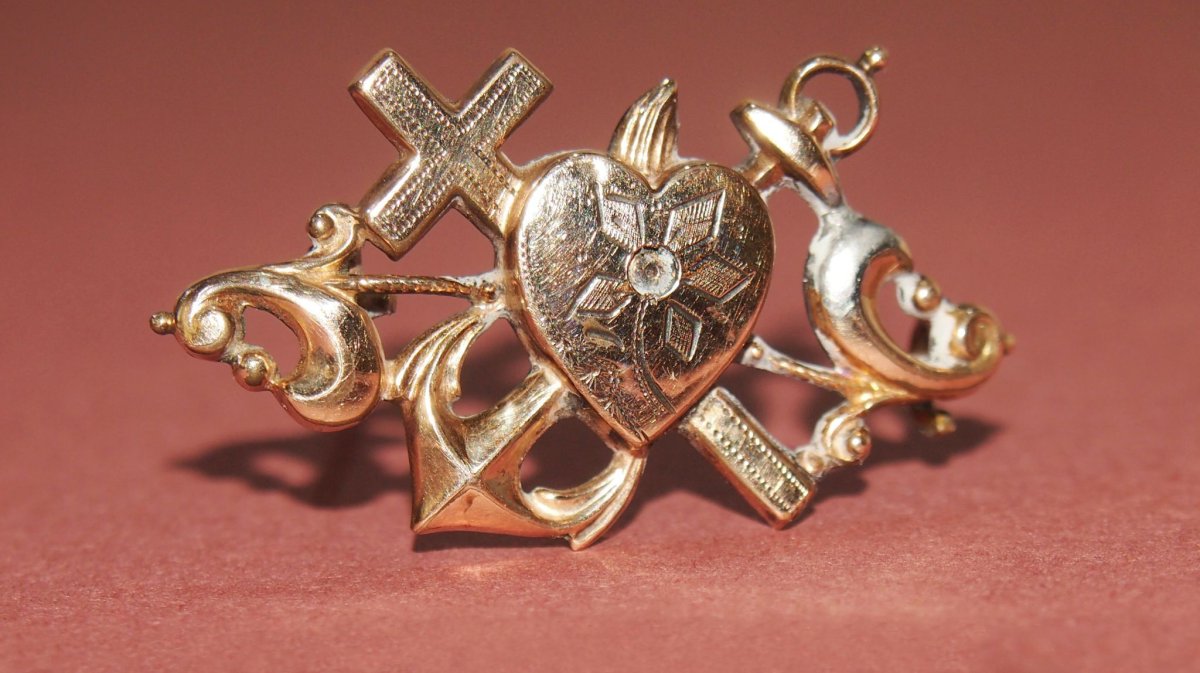 Подвеска с 3 фианитами