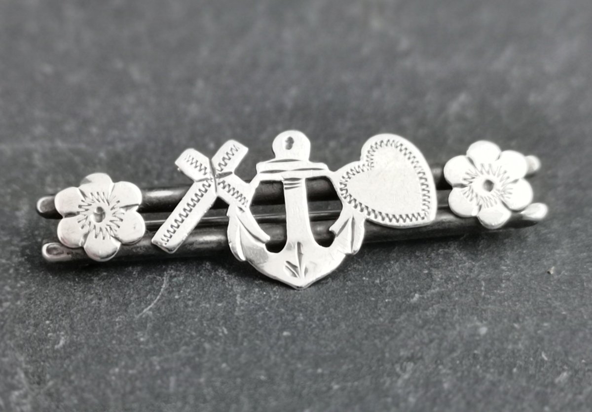 Серебряная подвеска Святая мученица София