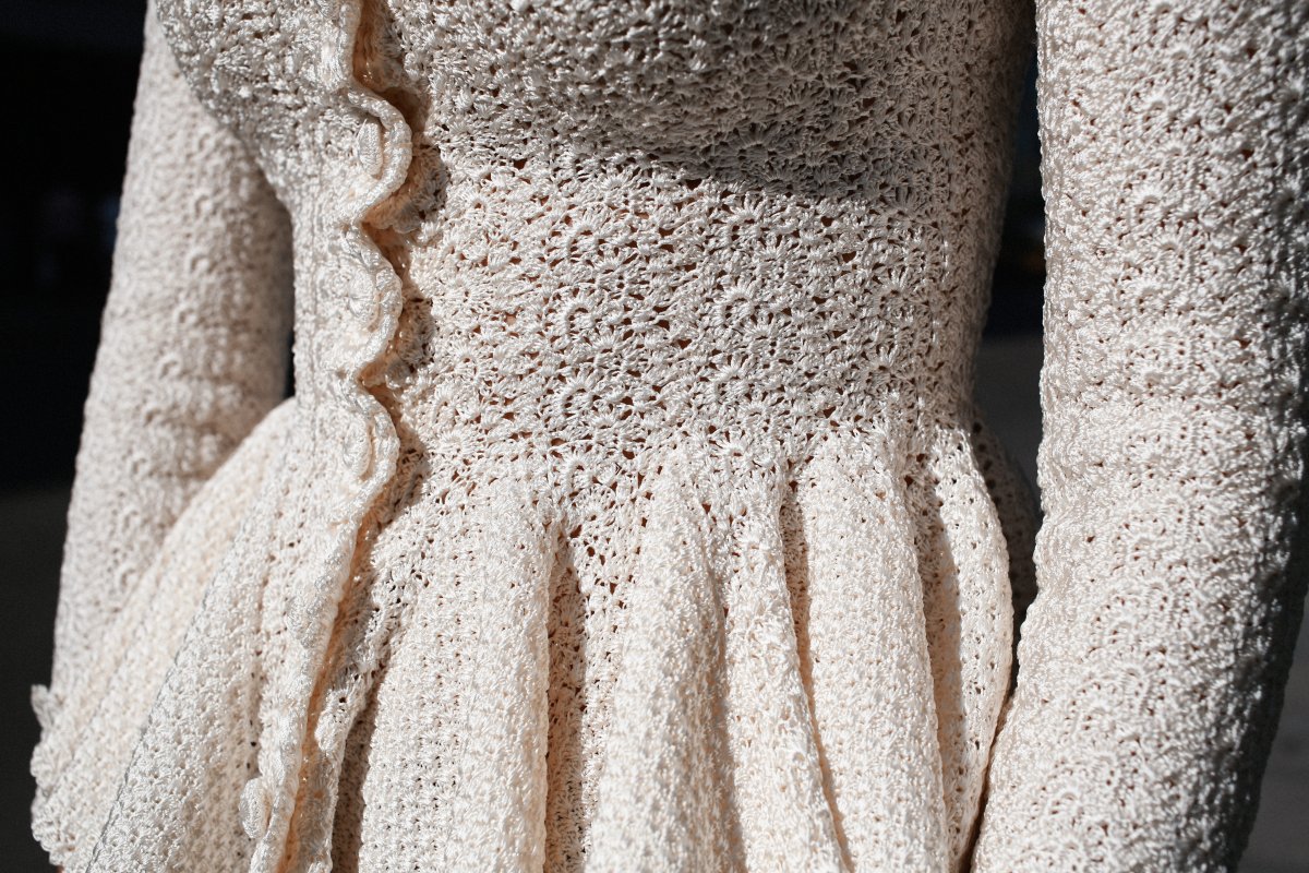 Платья ручной вязки