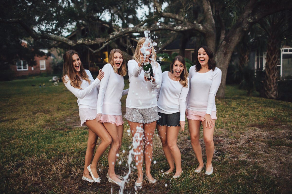 Девичник в розовом