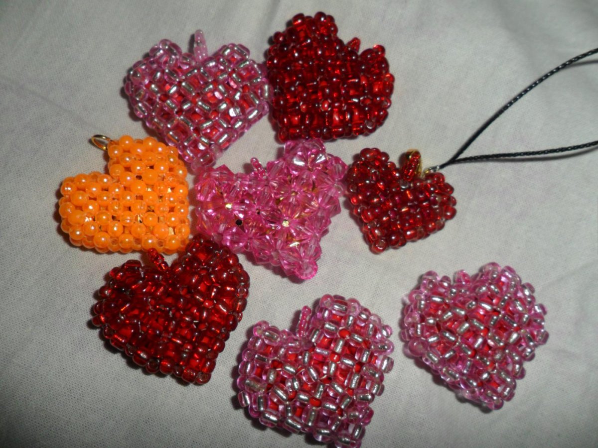 Сердечко из бисера объемное