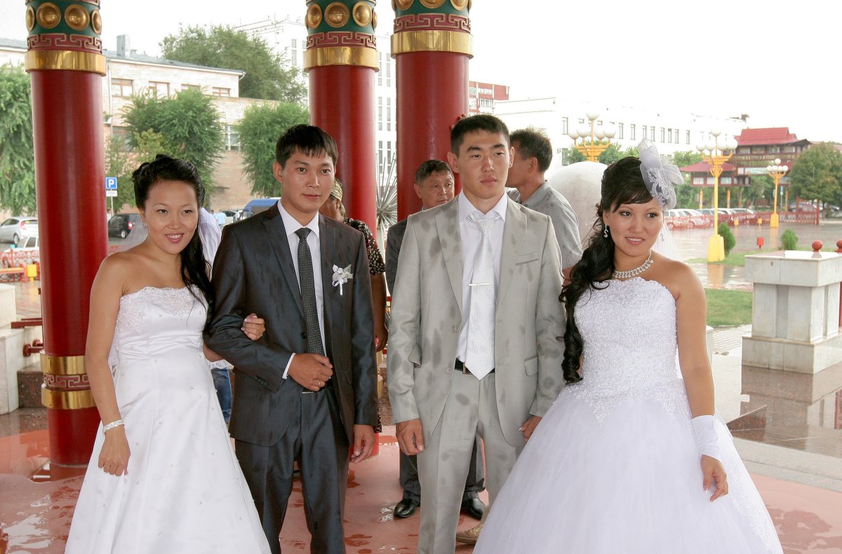 Фестиваль степных тюльпанов в Калмыкии