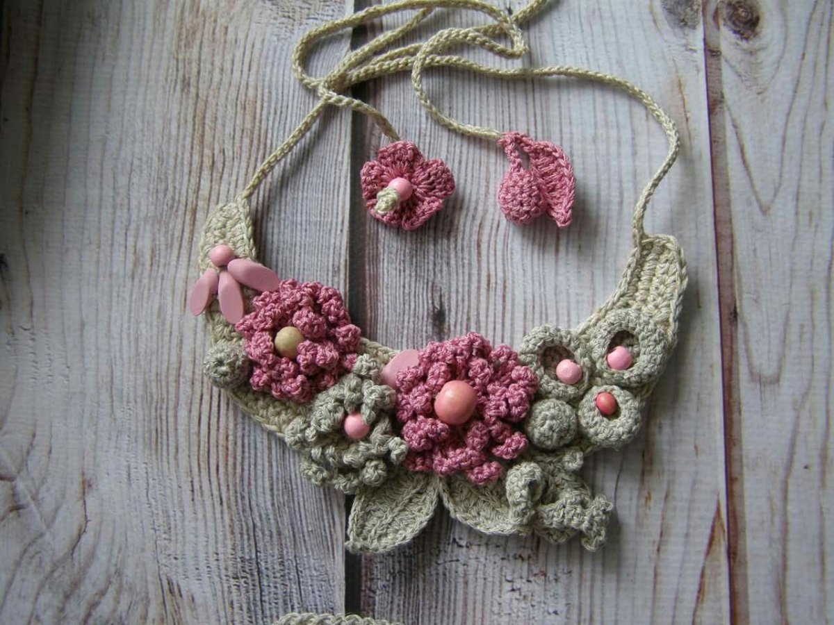 Вязаная бижутерия бохо