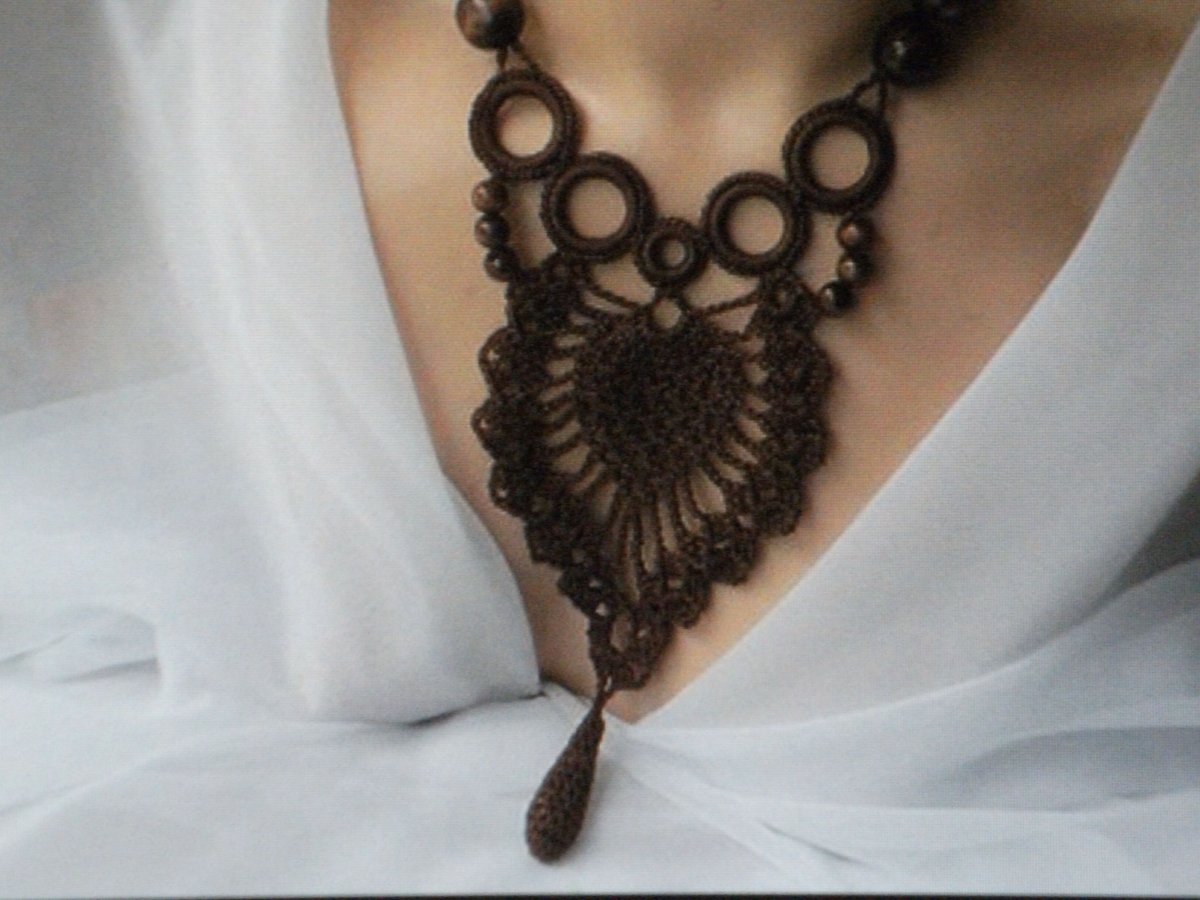 Вязаные украшения в стиле бохо