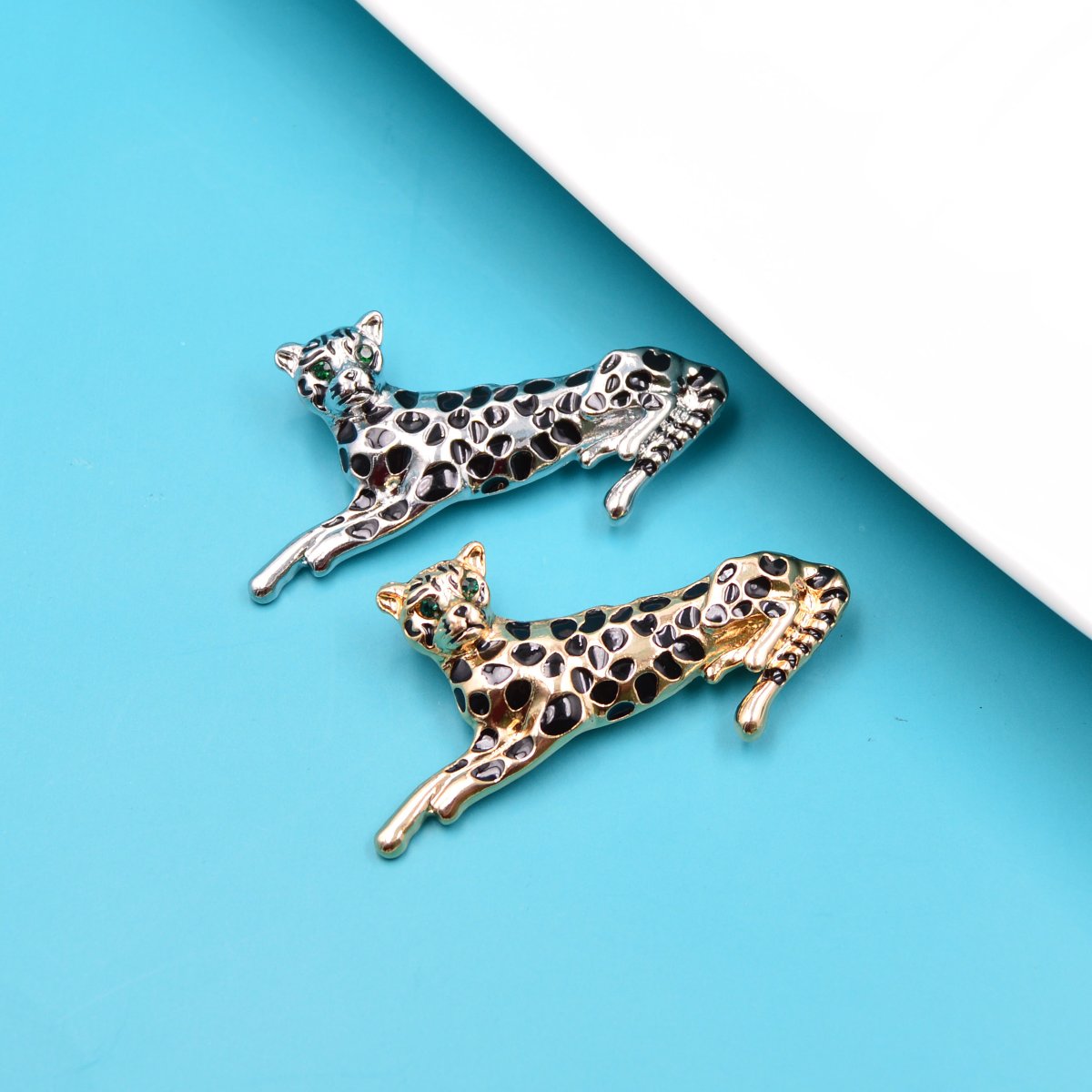 Ювелирные украшения с пантерой