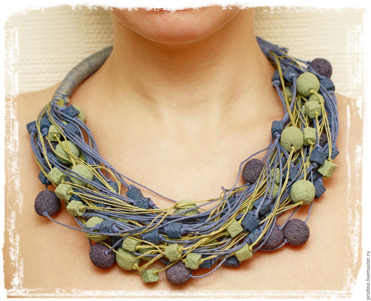 Льняные бусы