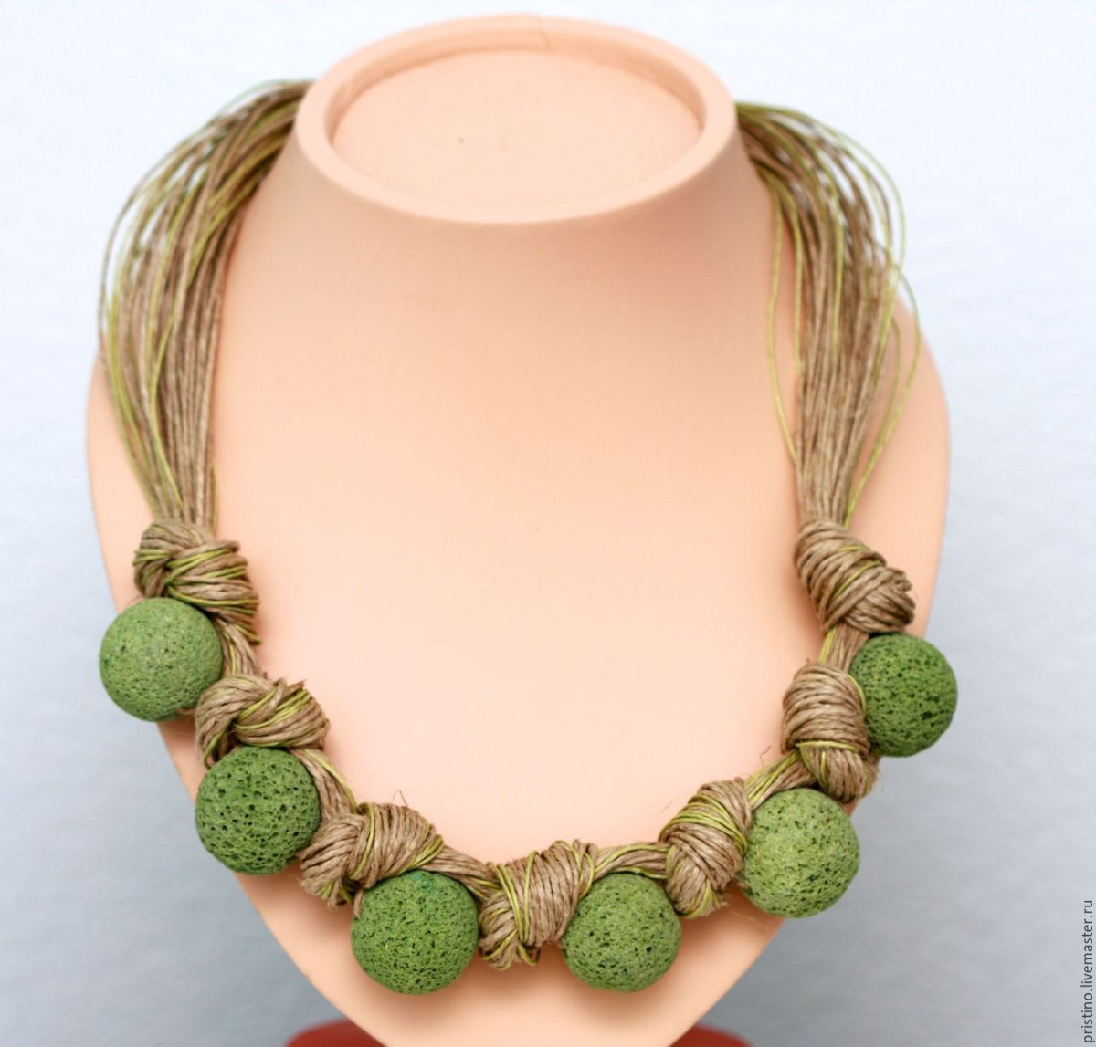 Ожерелье из веревки
