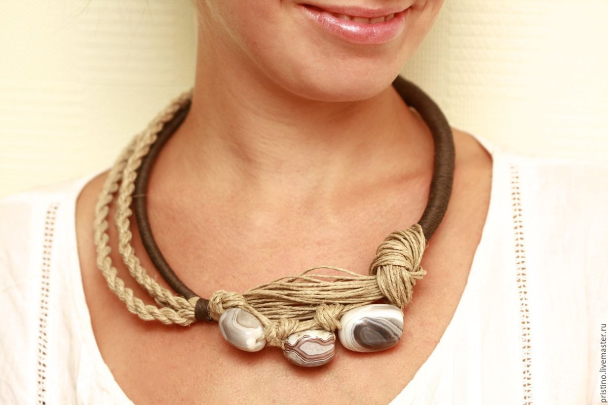 Браслет из льна