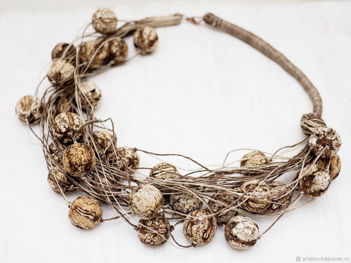 Колье из бечевки