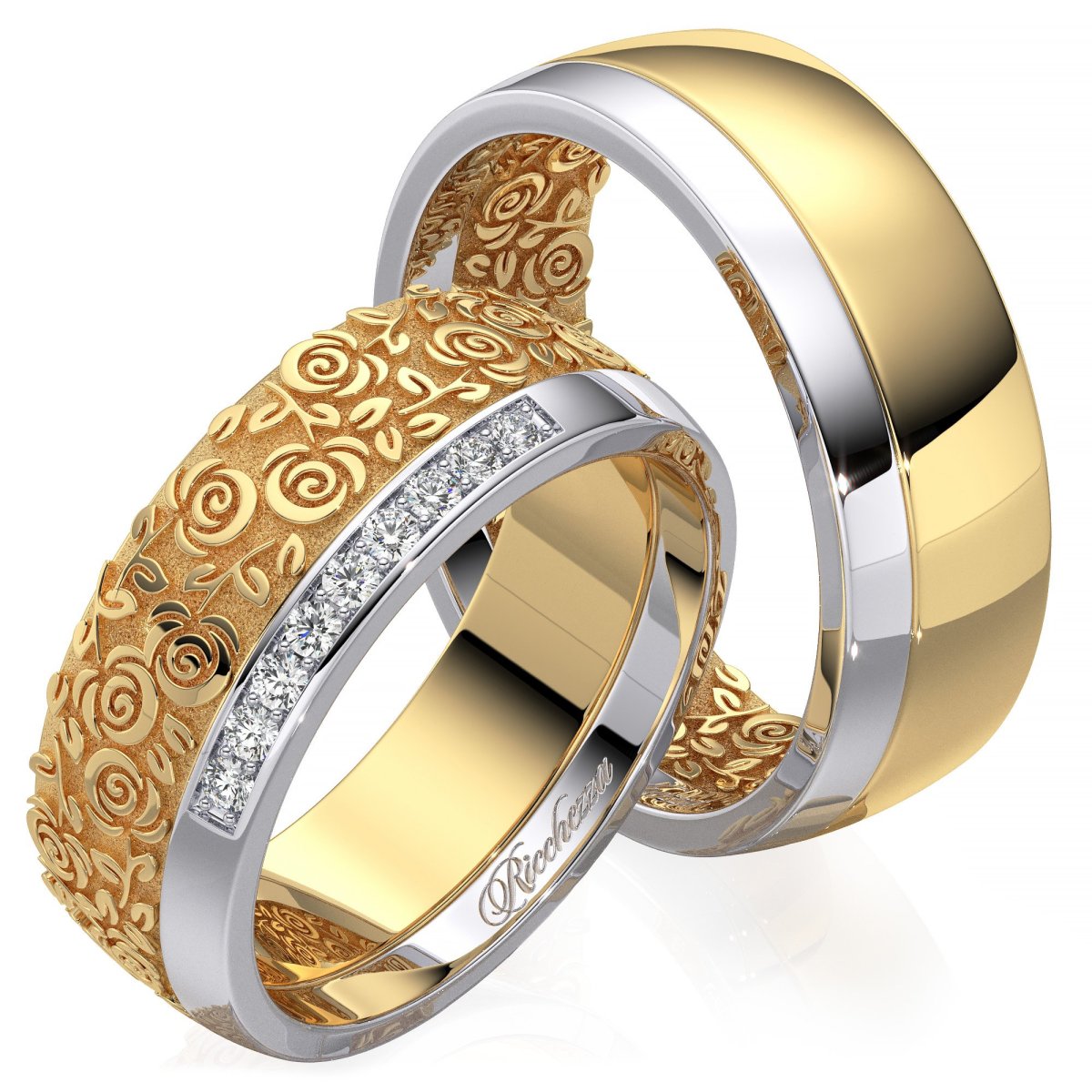 Обручальные кольца одно и внутри другое