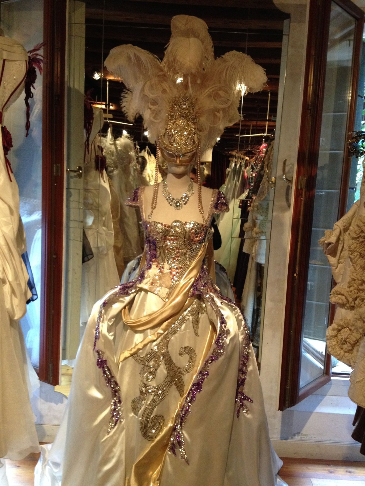 Венецианский маскарад костюм Коломбина