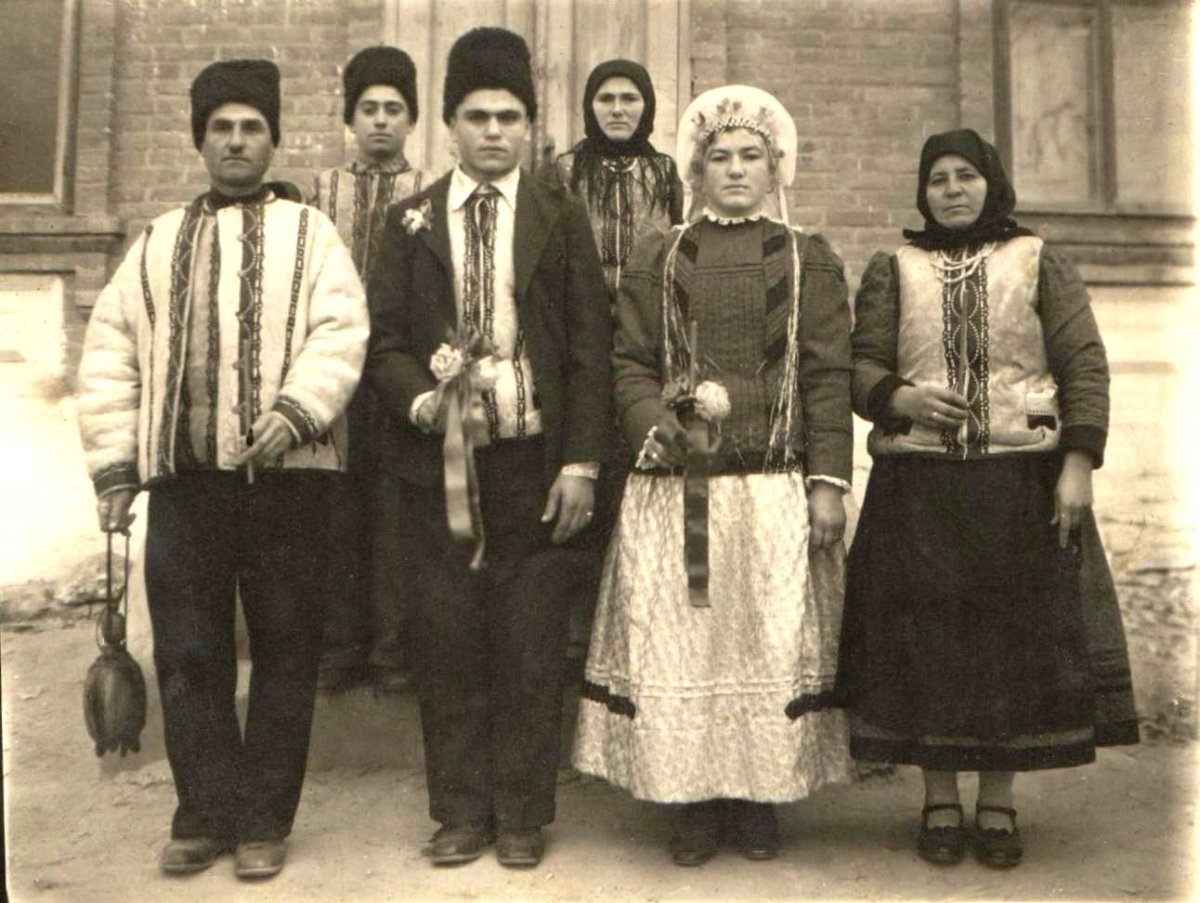 Гагаузы; евреи