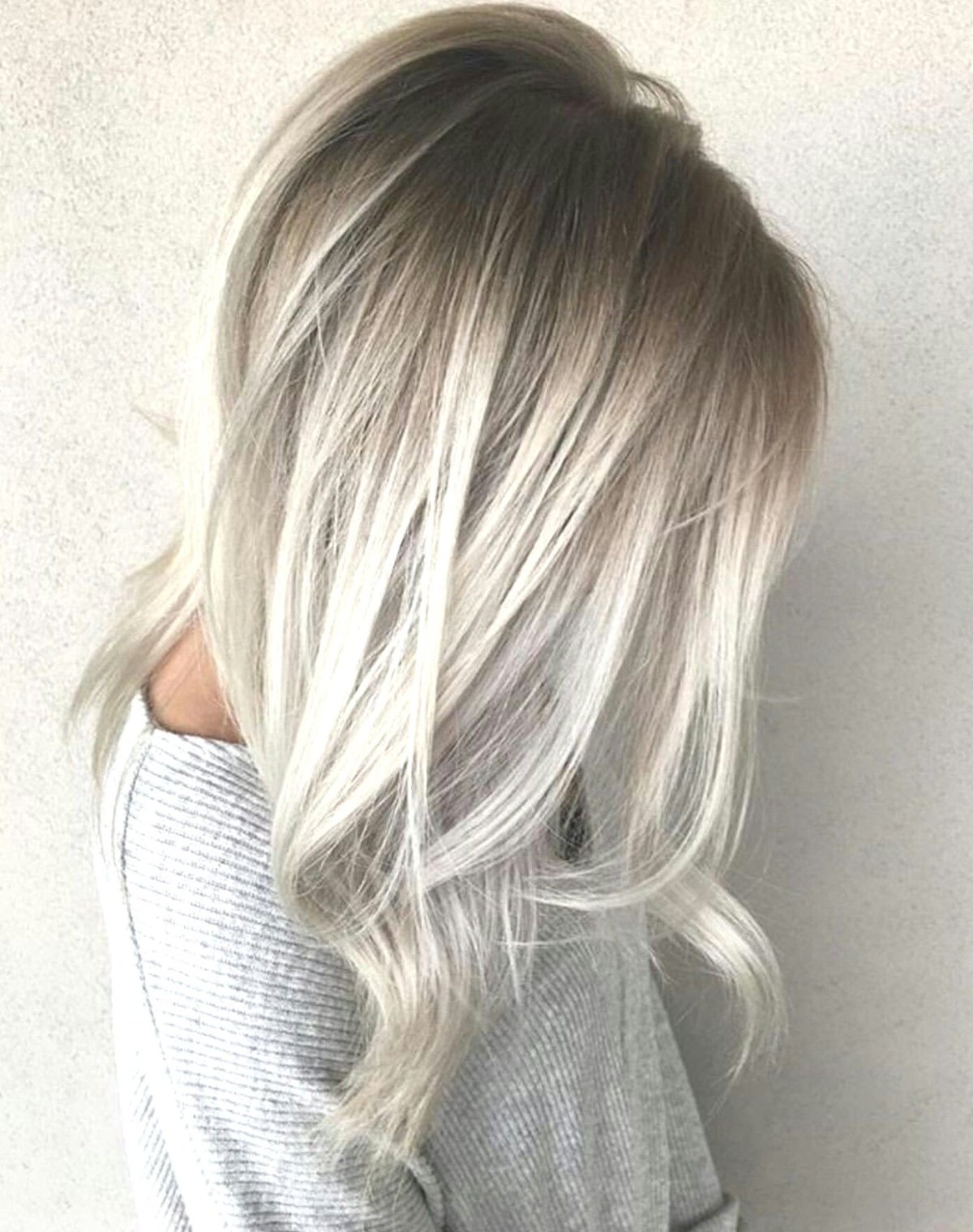 Платиновый блонд пепельный ледяной